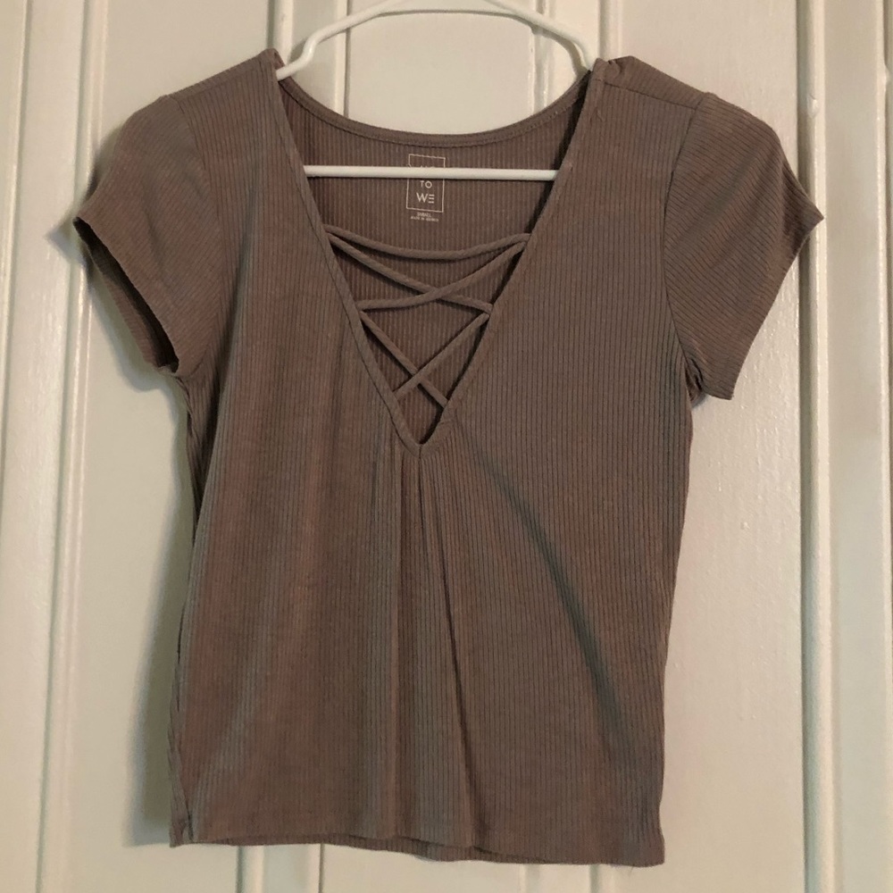 Brown short sleeve crop top